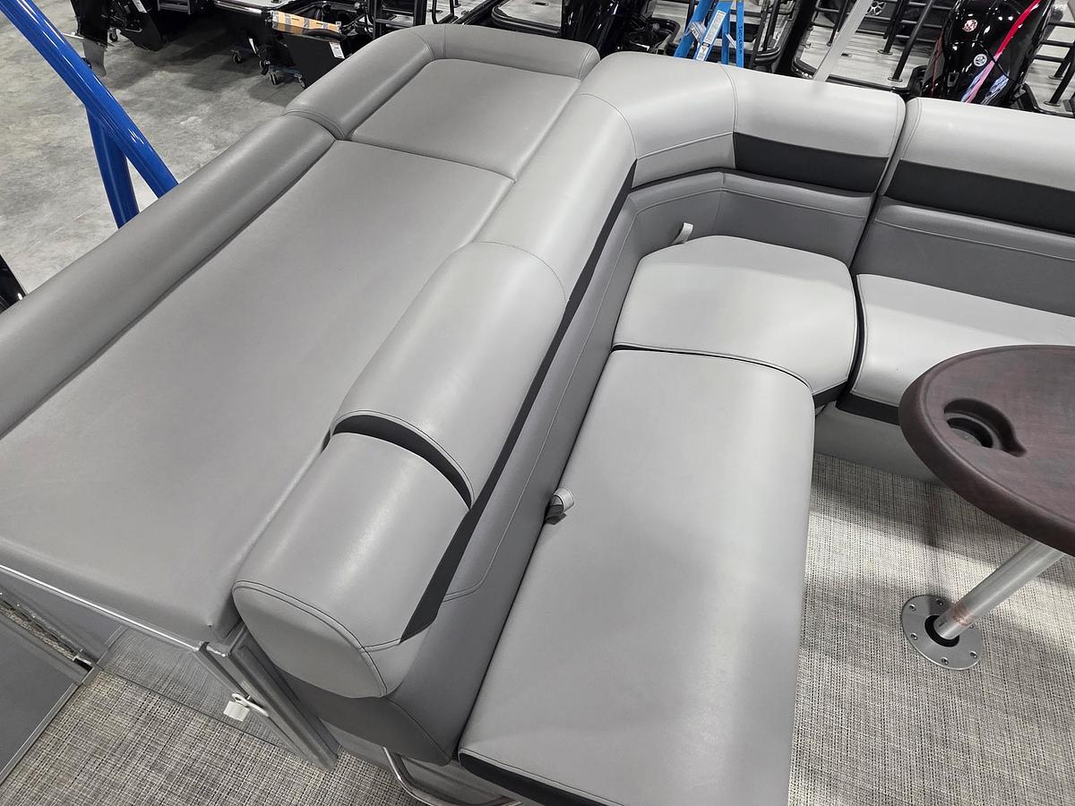 Used 2022 Berkshire 25 CTS
