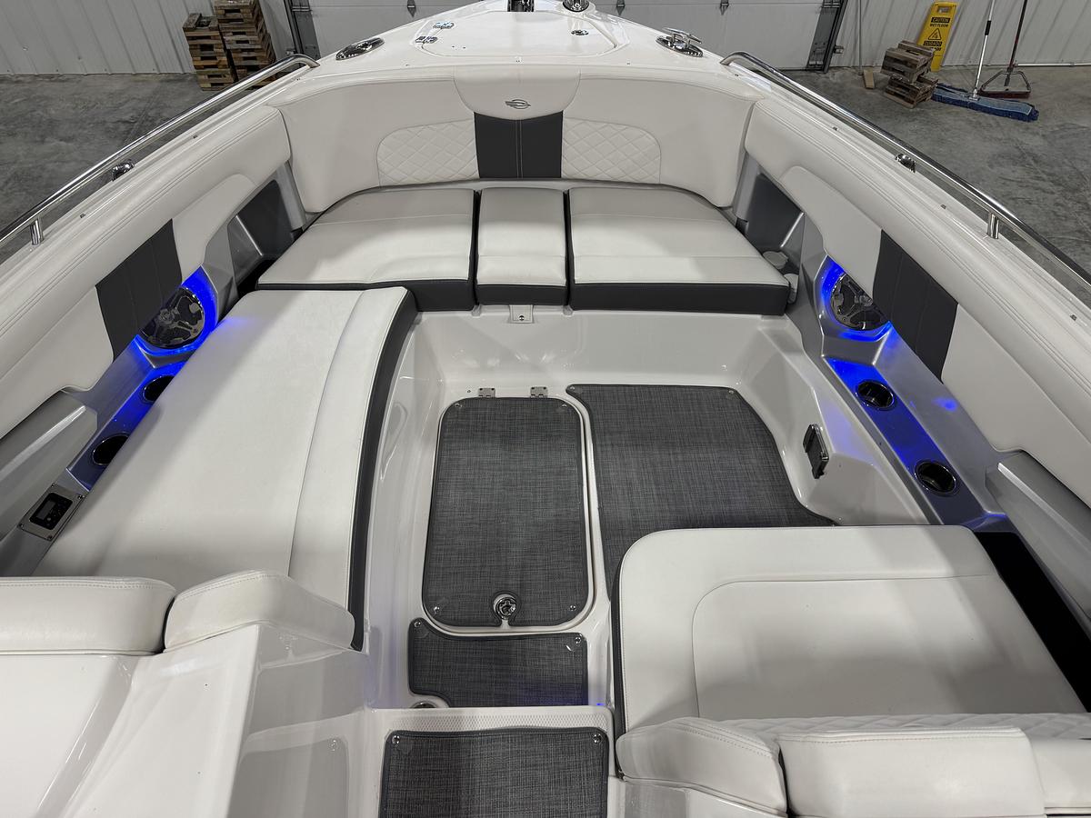 Used 2014 Chaparral 327 SSX