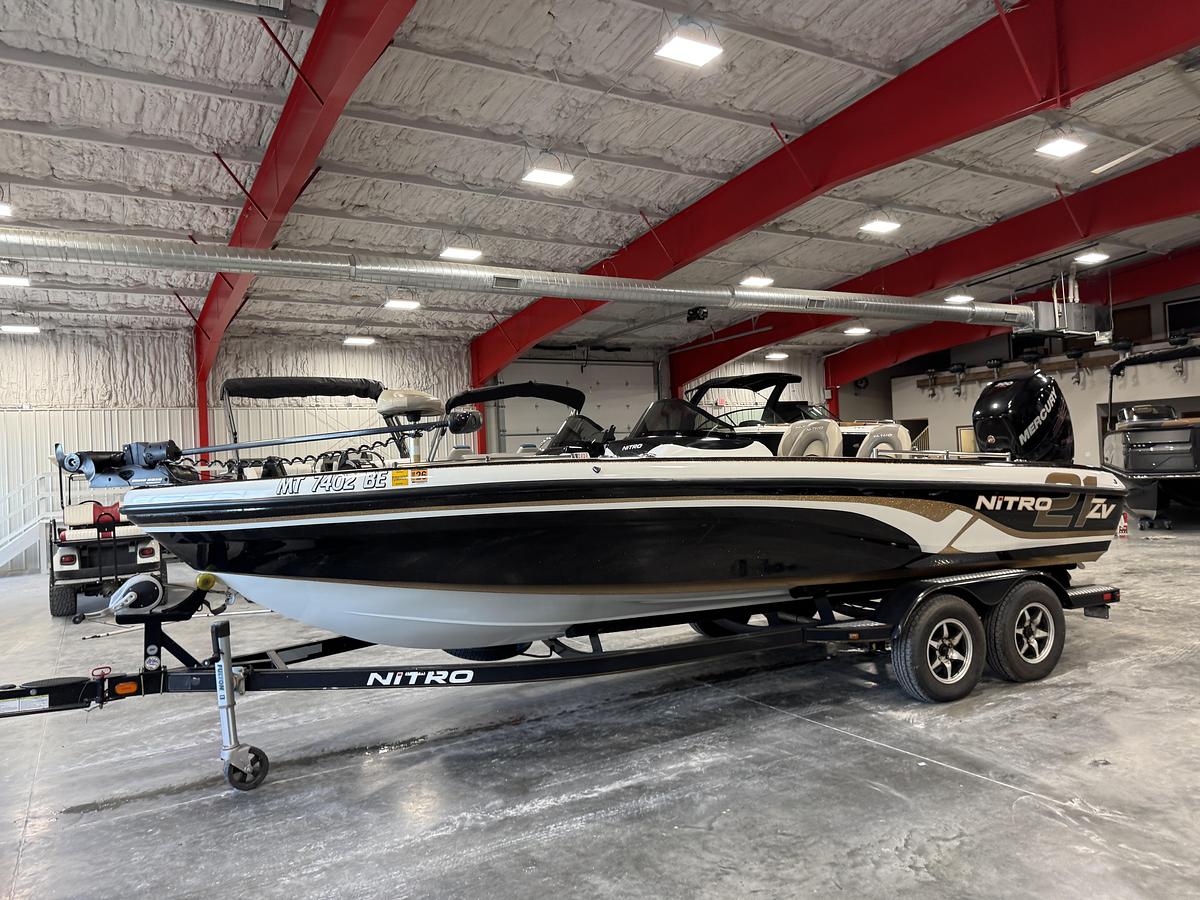 Used 2014 Nitro 21 ZV