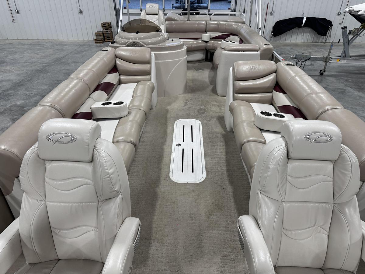 Used 2008 Crest 2570 XRS III