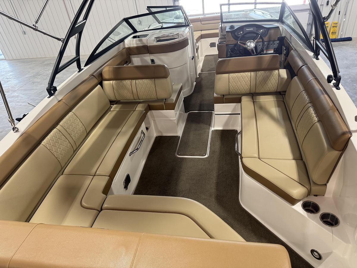 Used 2015 Sea Ray 270 SDX