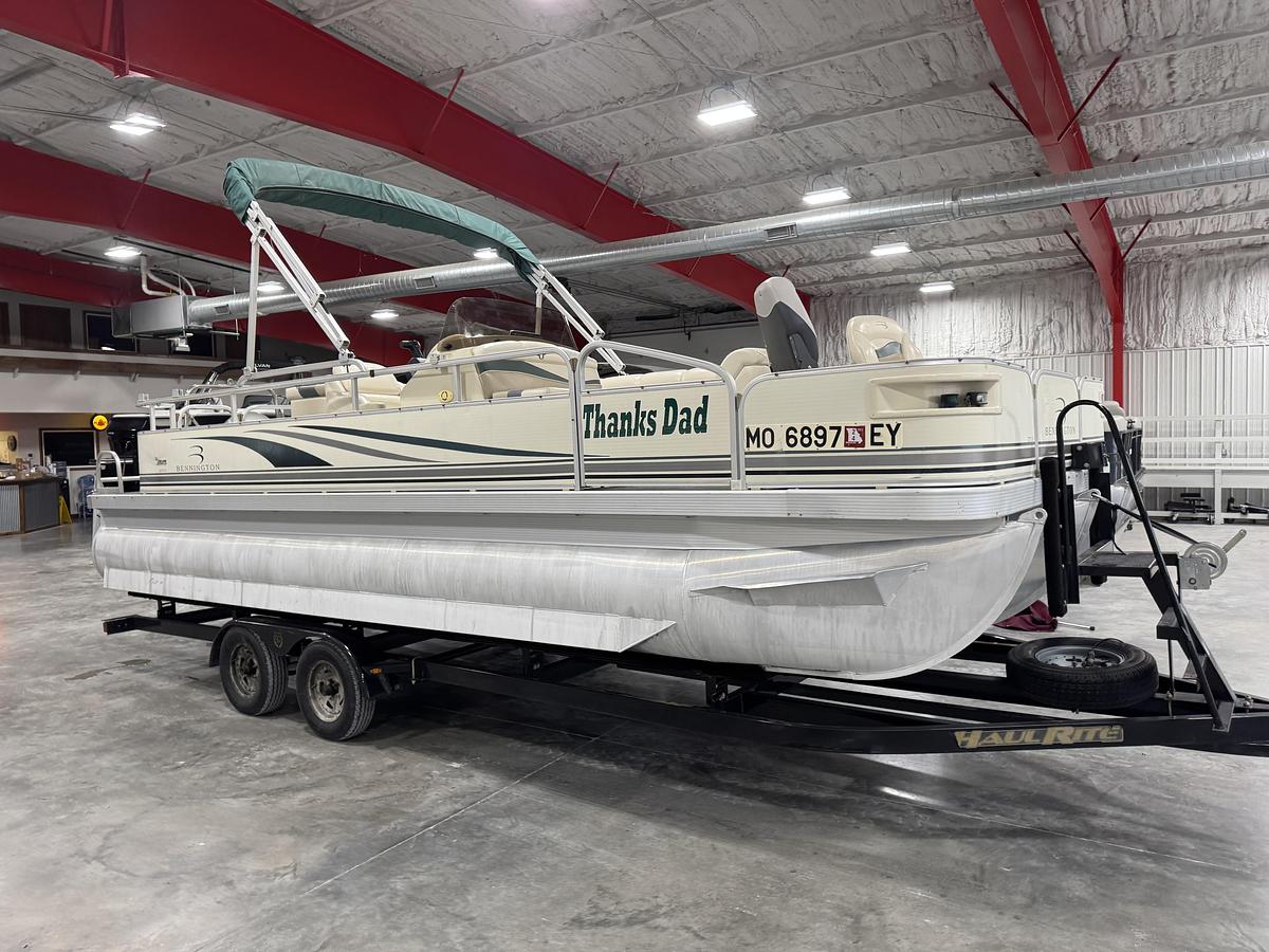 Used 2002 Bennington 2275 FS