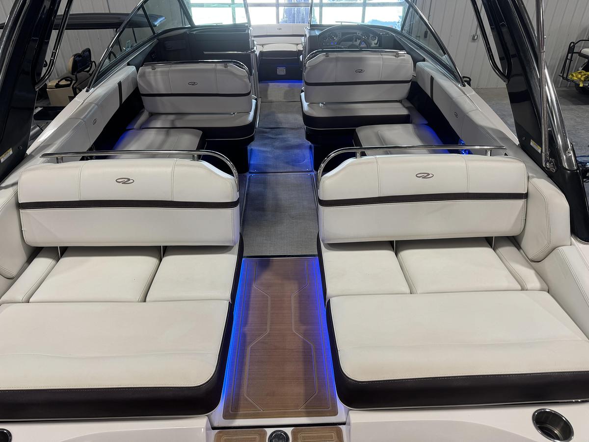 Used 2015 Regal 2800