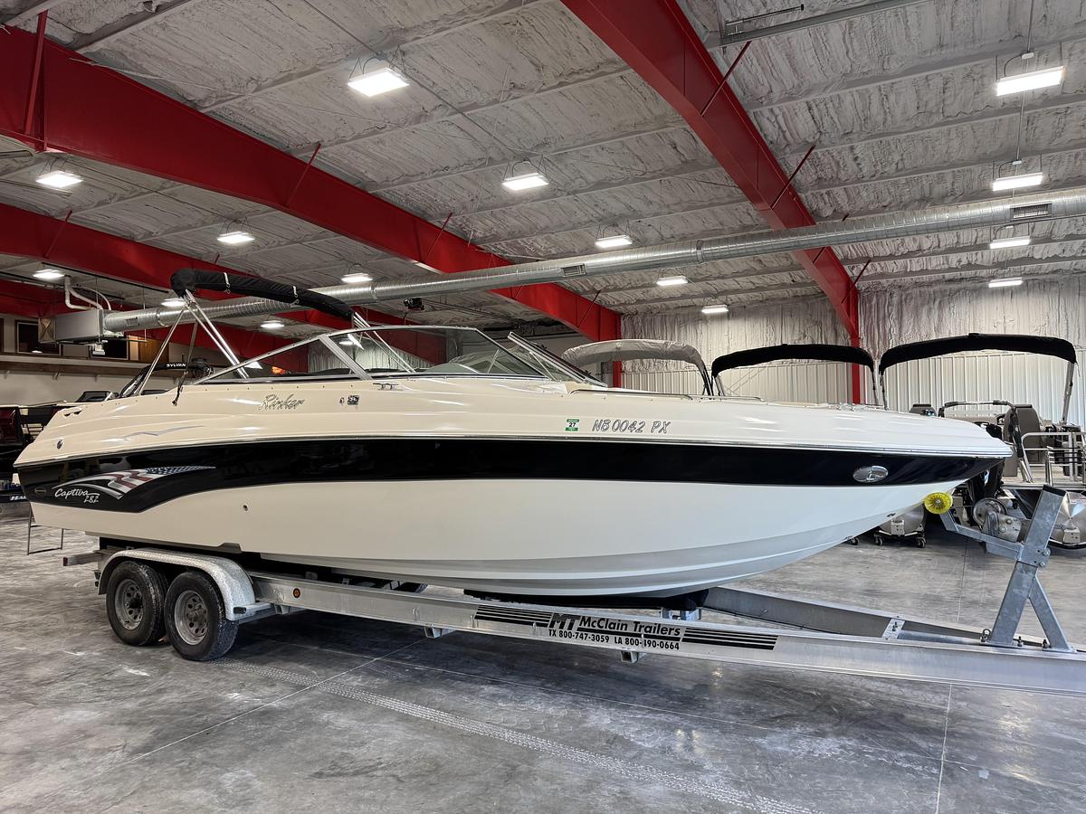 Used 2004 Rinker 282 BR