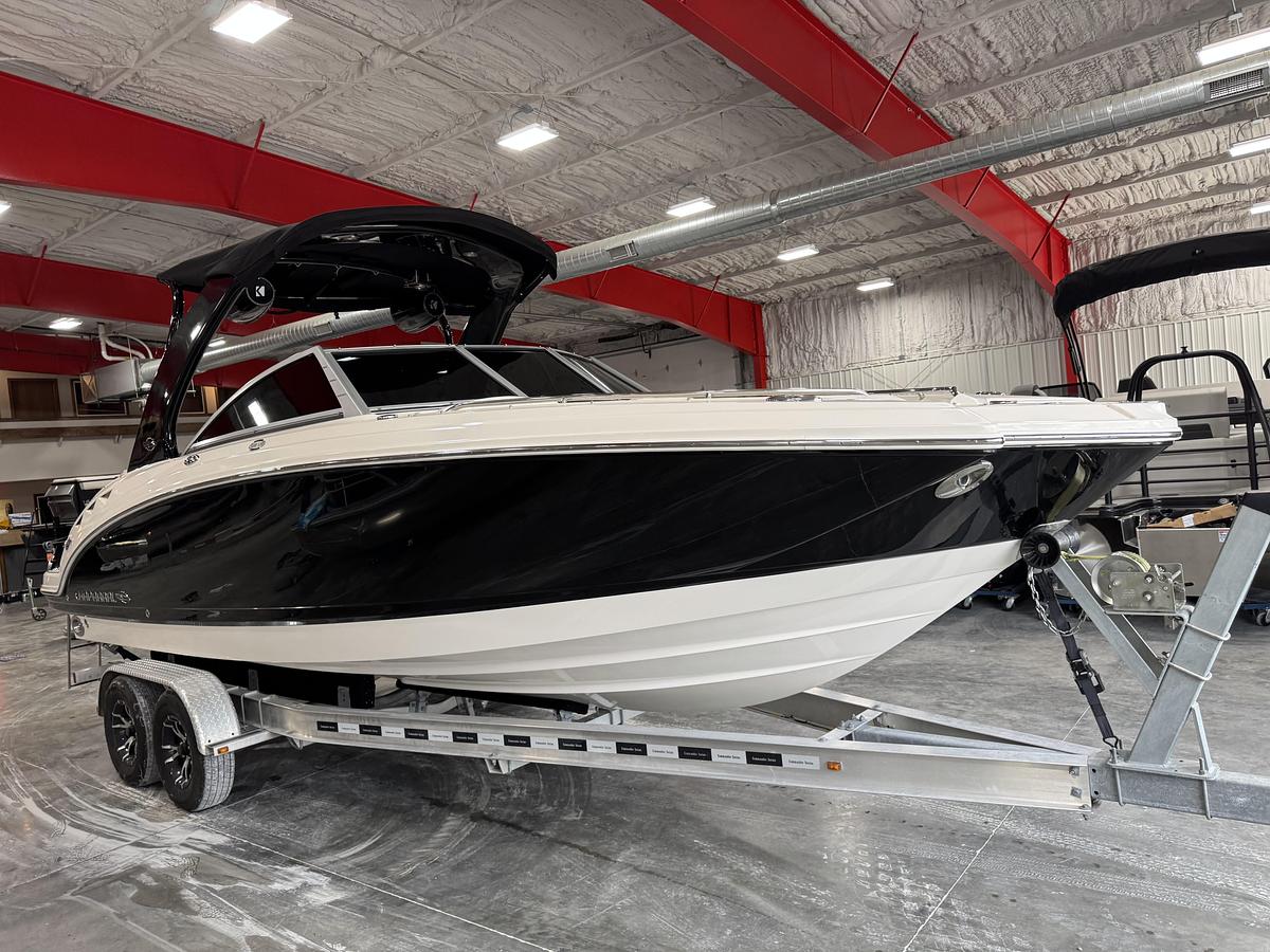 Used 2013 Chaparral 264 Sunesta