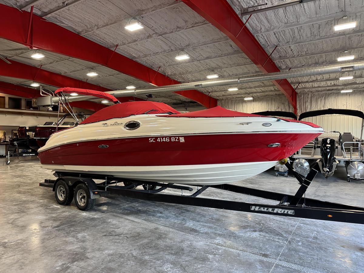 Used 2008 Sea Ray 240 Sundeck