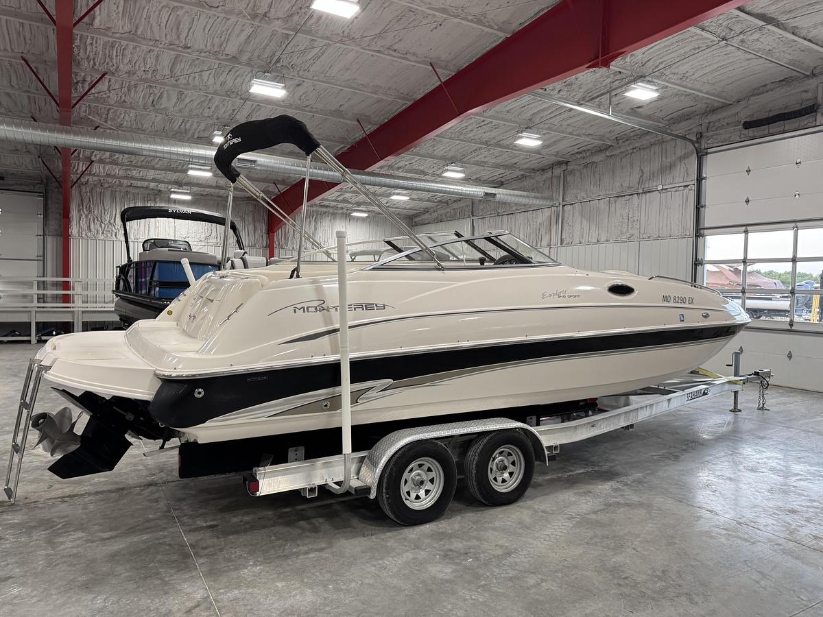 Used 2002 Monterey 240