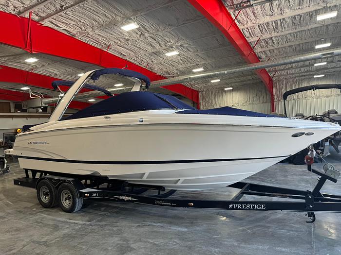 Used 2009 Regal 2700 Bowrider