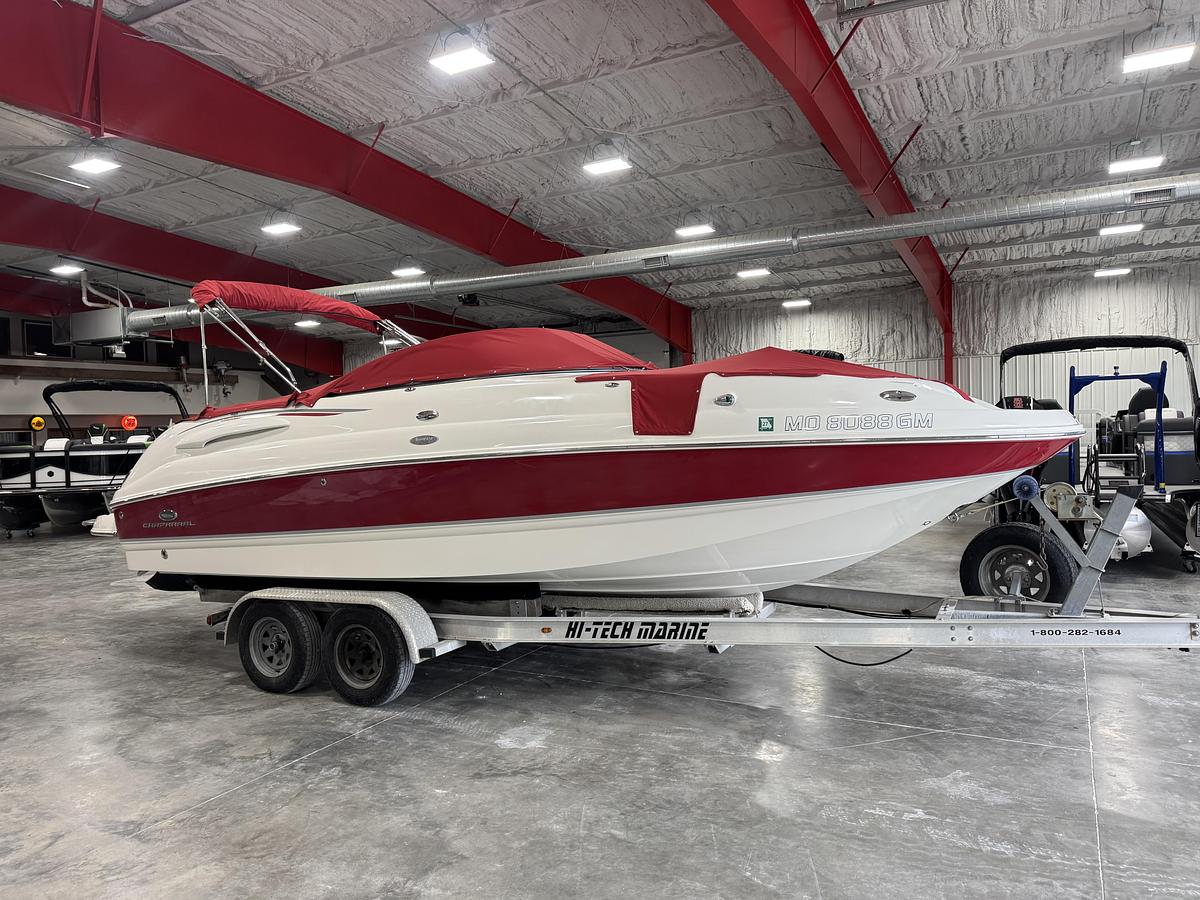 Used 2006 Chaparral 254 Sunesta