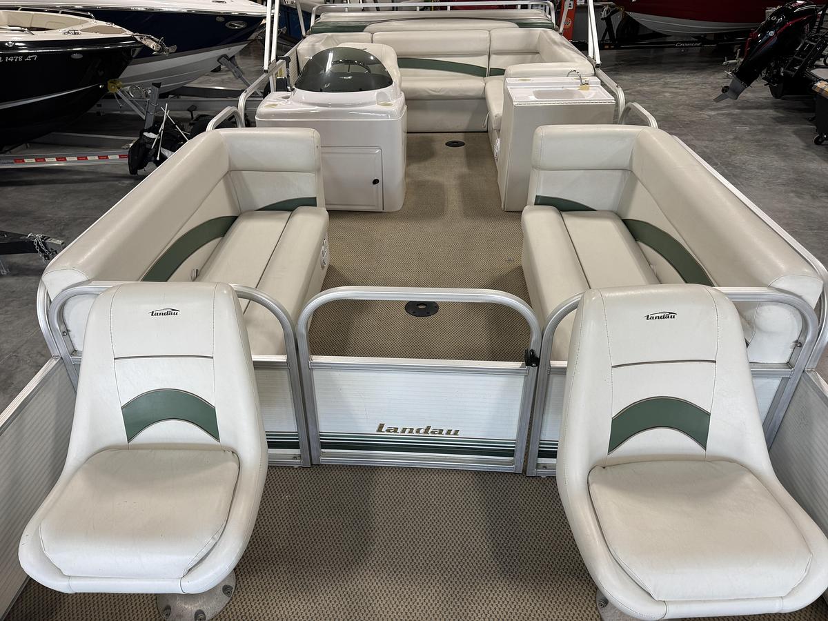 Used 2001 Landau DX 24