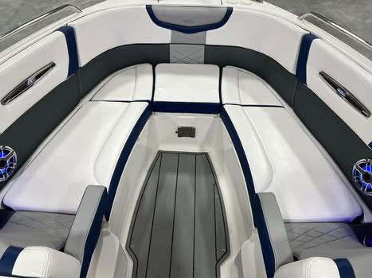 Used 2021 Chaparral 287 SSX