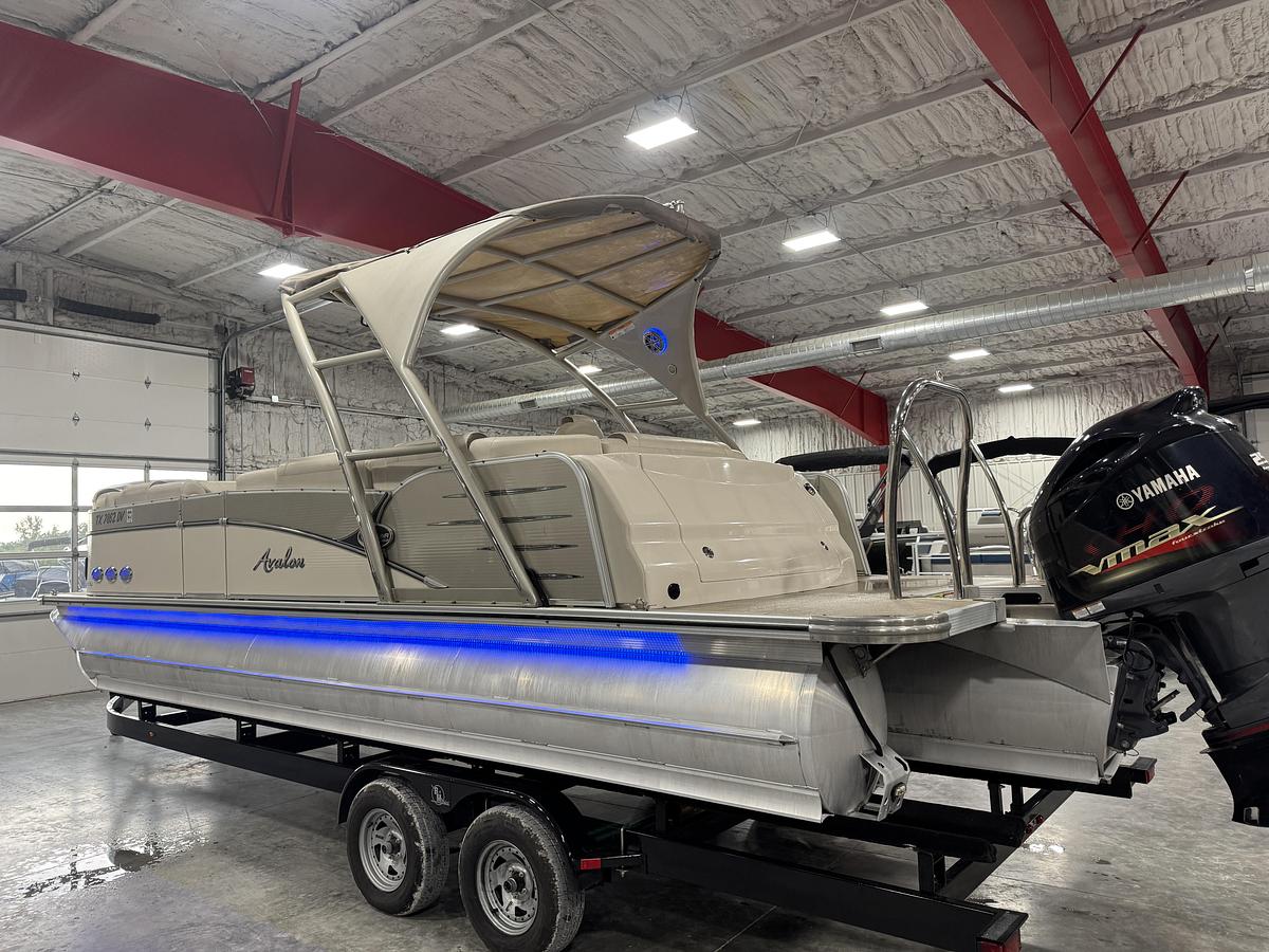 Used 2017 Avalon 2585 Catalina