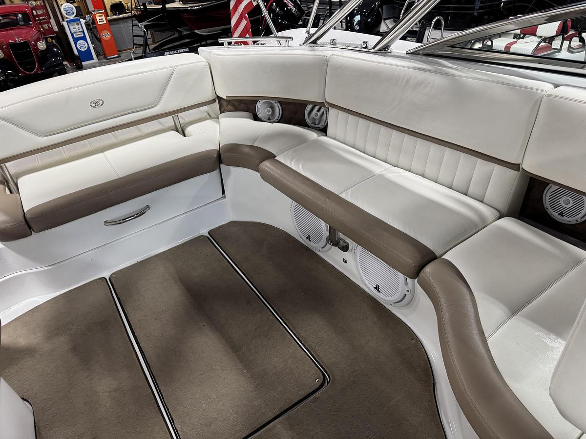 Used 2011 Cobalt 302 BR