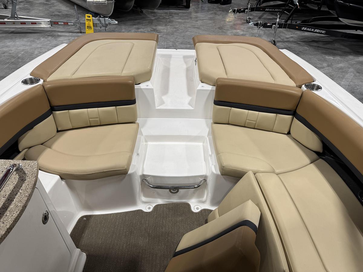 Used 2015 Sea Ray 250 SLX
