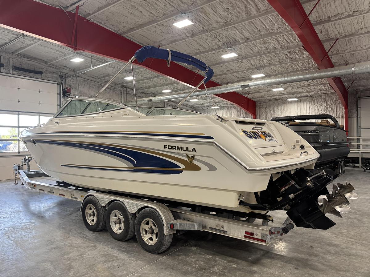Used 2002 Formula 330 SS Sun Sport