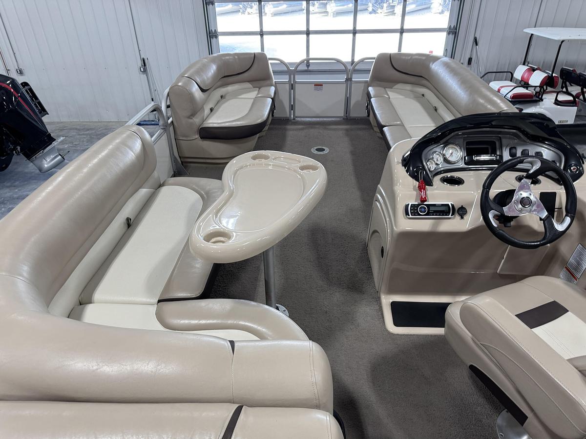 Used 2016 Sun-Tracker 22 Party Barge DLX XP3