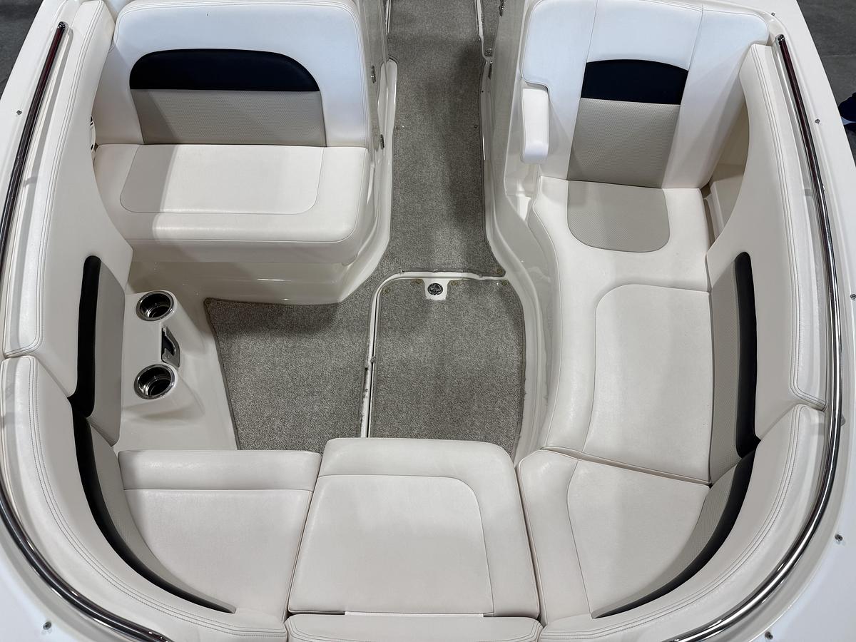 Used 2009 Chaparral 284 Sunesta
