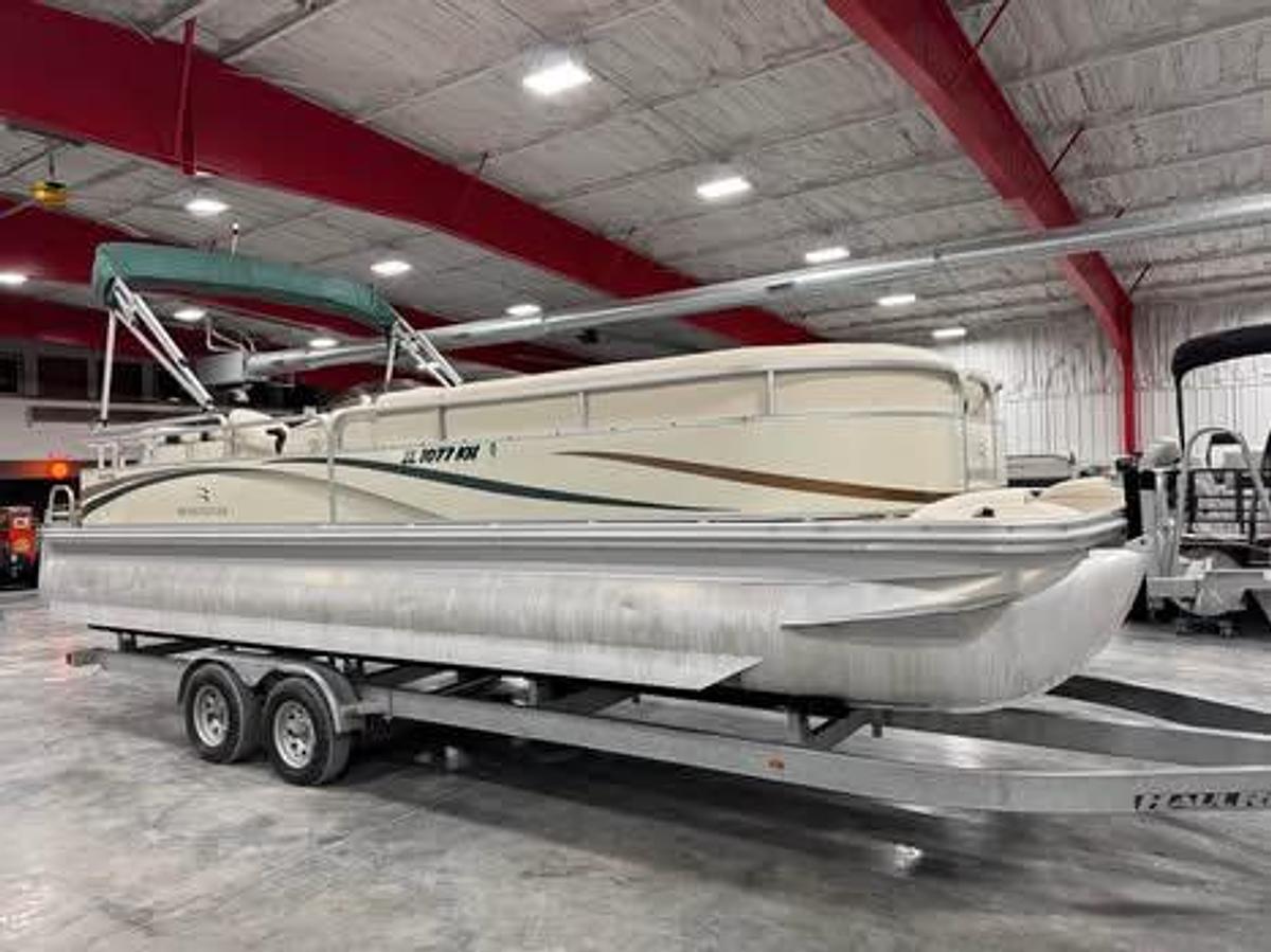 Used 2005 Bennington 2575 RL