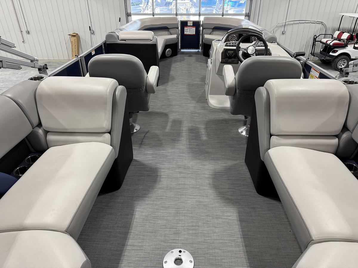 Used 2022 Lowe 270 SS