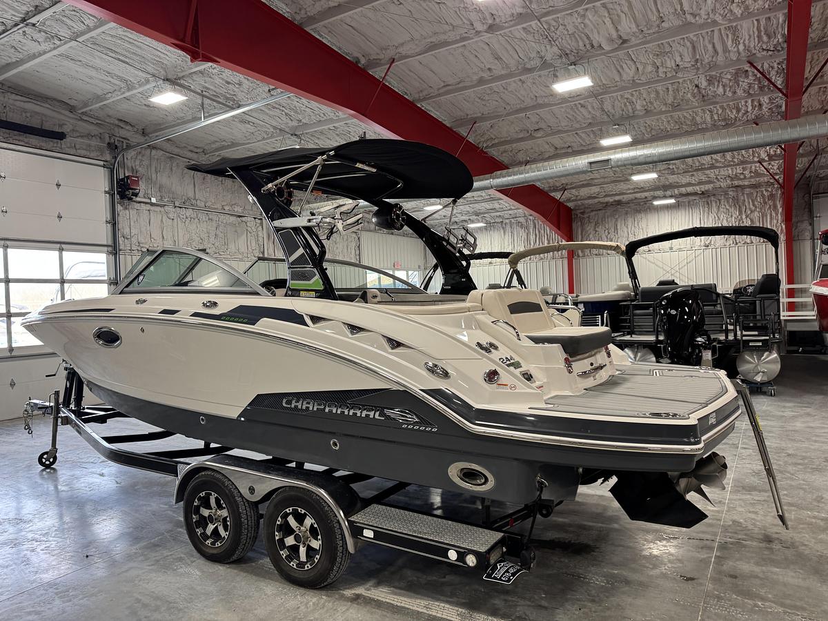 Used 2016 Chaparral 244 Sunesta Pro-Extreme
