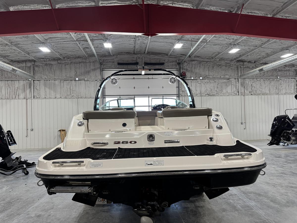 Used 2013 Sea Ray 250 SLX