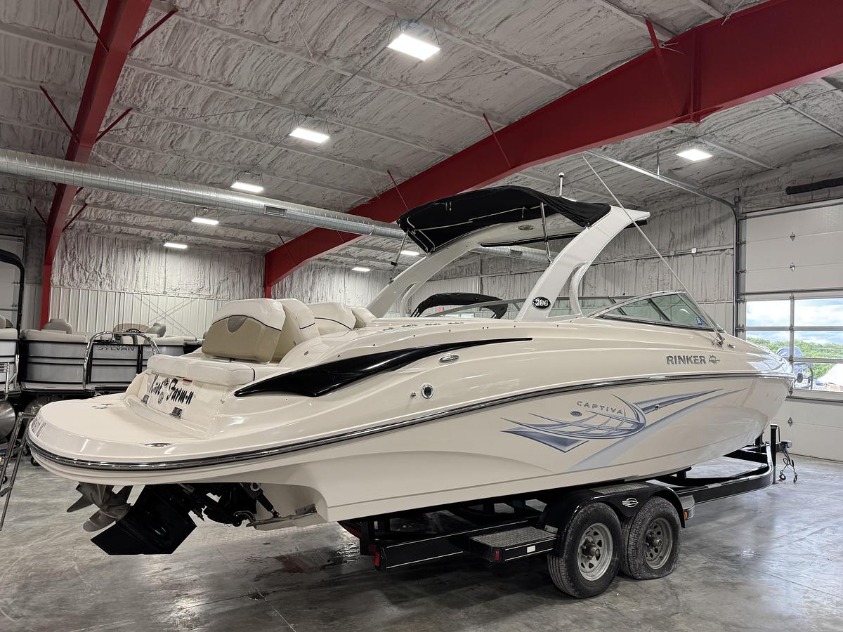 Used 2012 Rinker 296 BR