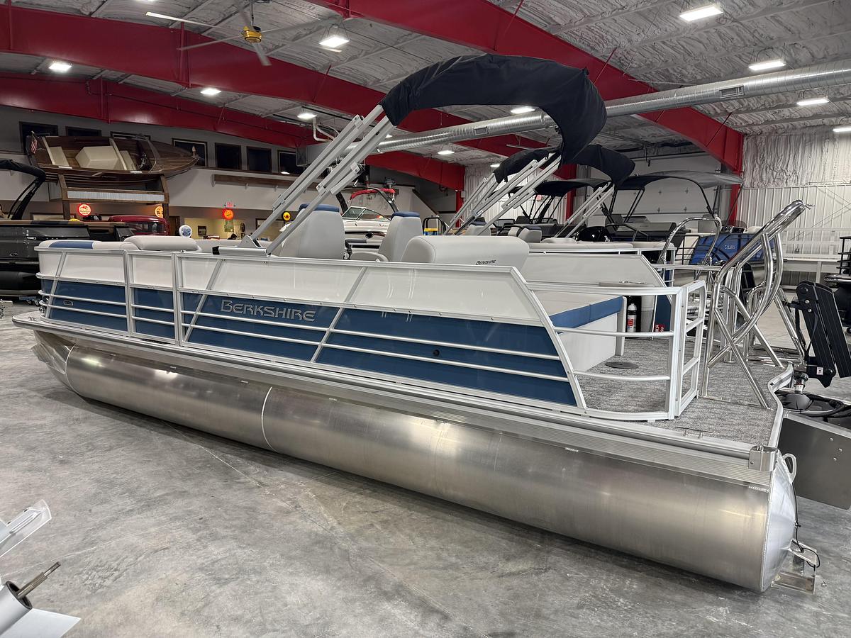 2026 Berkshire 24 UL LE