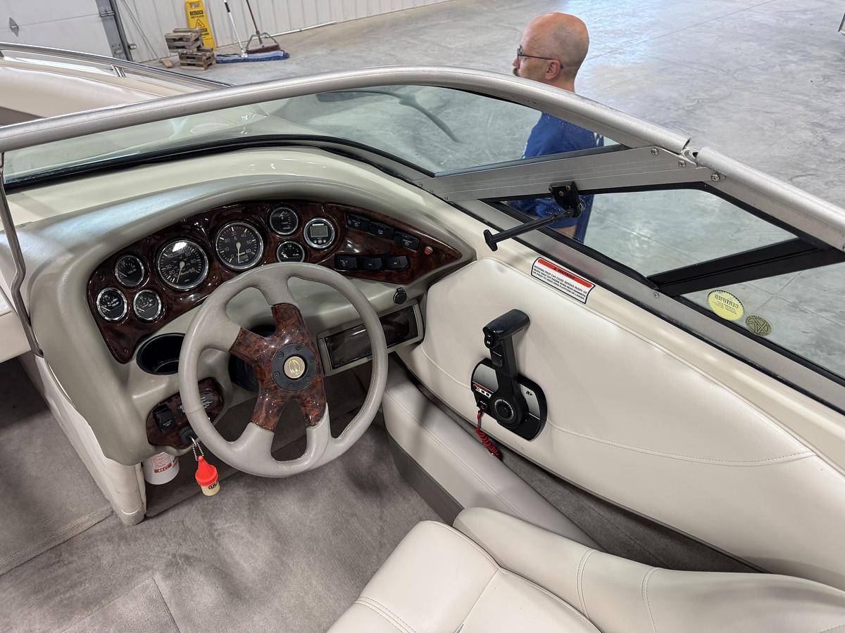 Used 2000 Crownline 225 BR