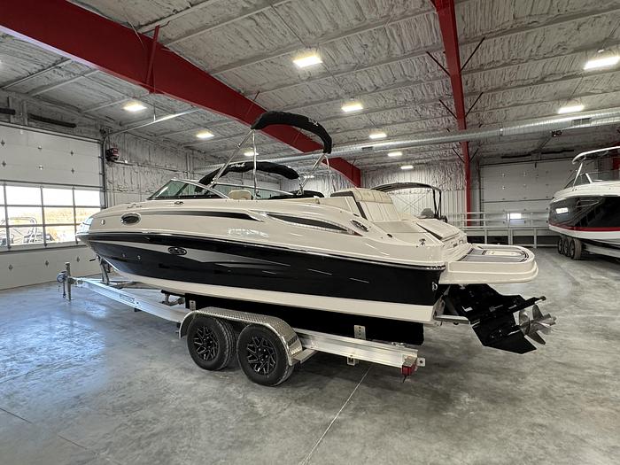 Used 2013 Sea Ray 260 Sundeck