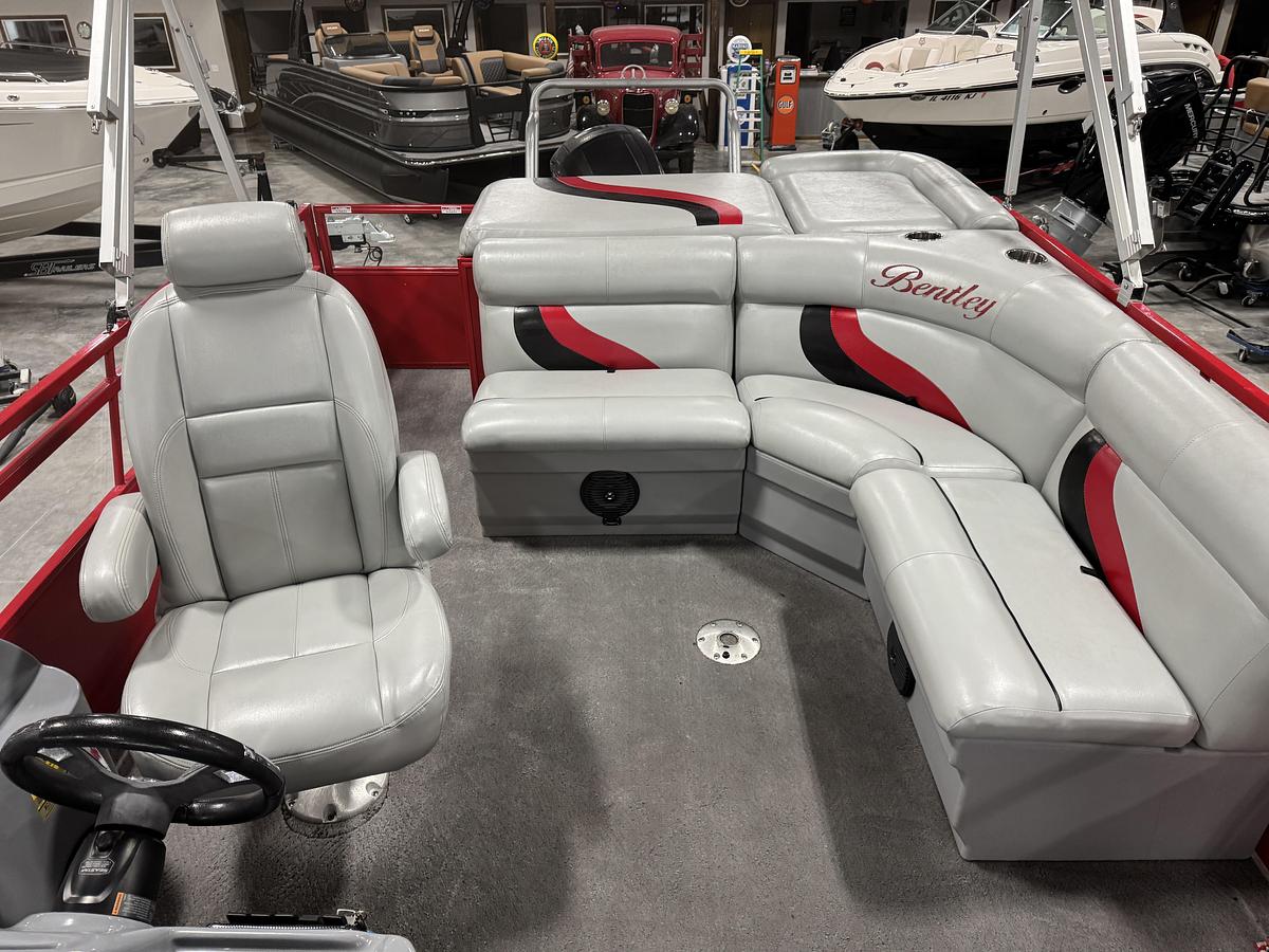 Used 2014 Bentley 243 Cruise