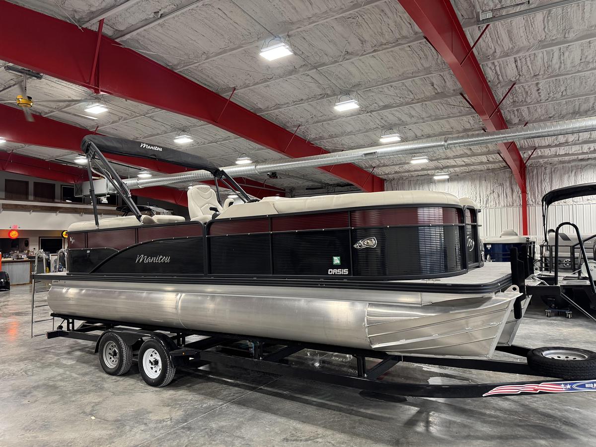 Used 2021 Manitou 23 Oasis