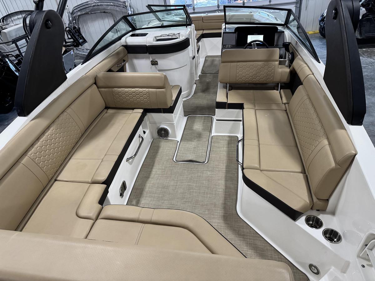 Used 2018 Sea Ray 270 SDX