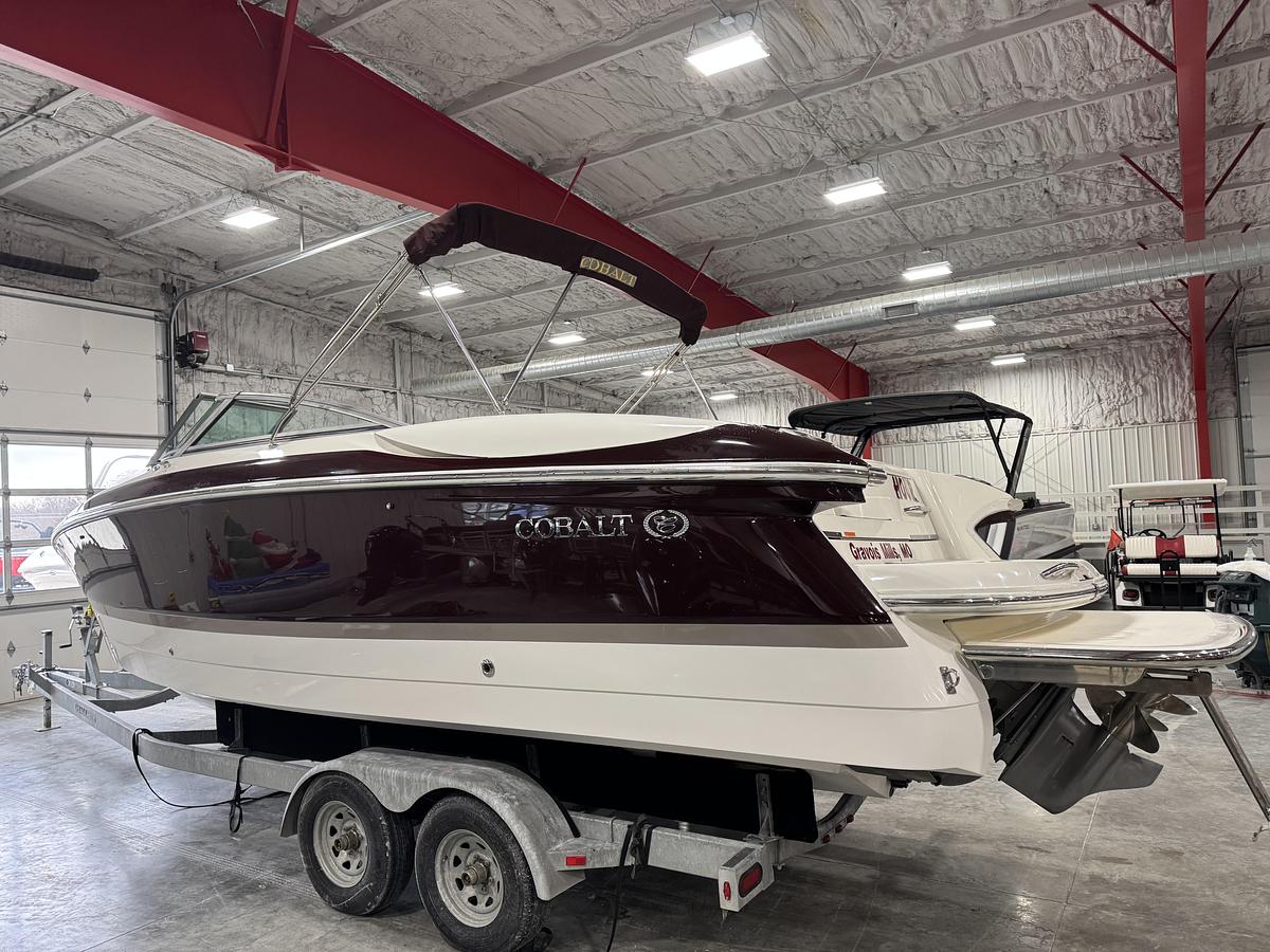 Used 2005 Cobalt 282 BR