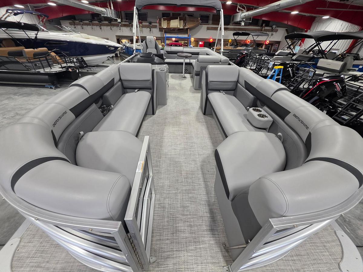 Used 2022 Berkshire 25 CTS
