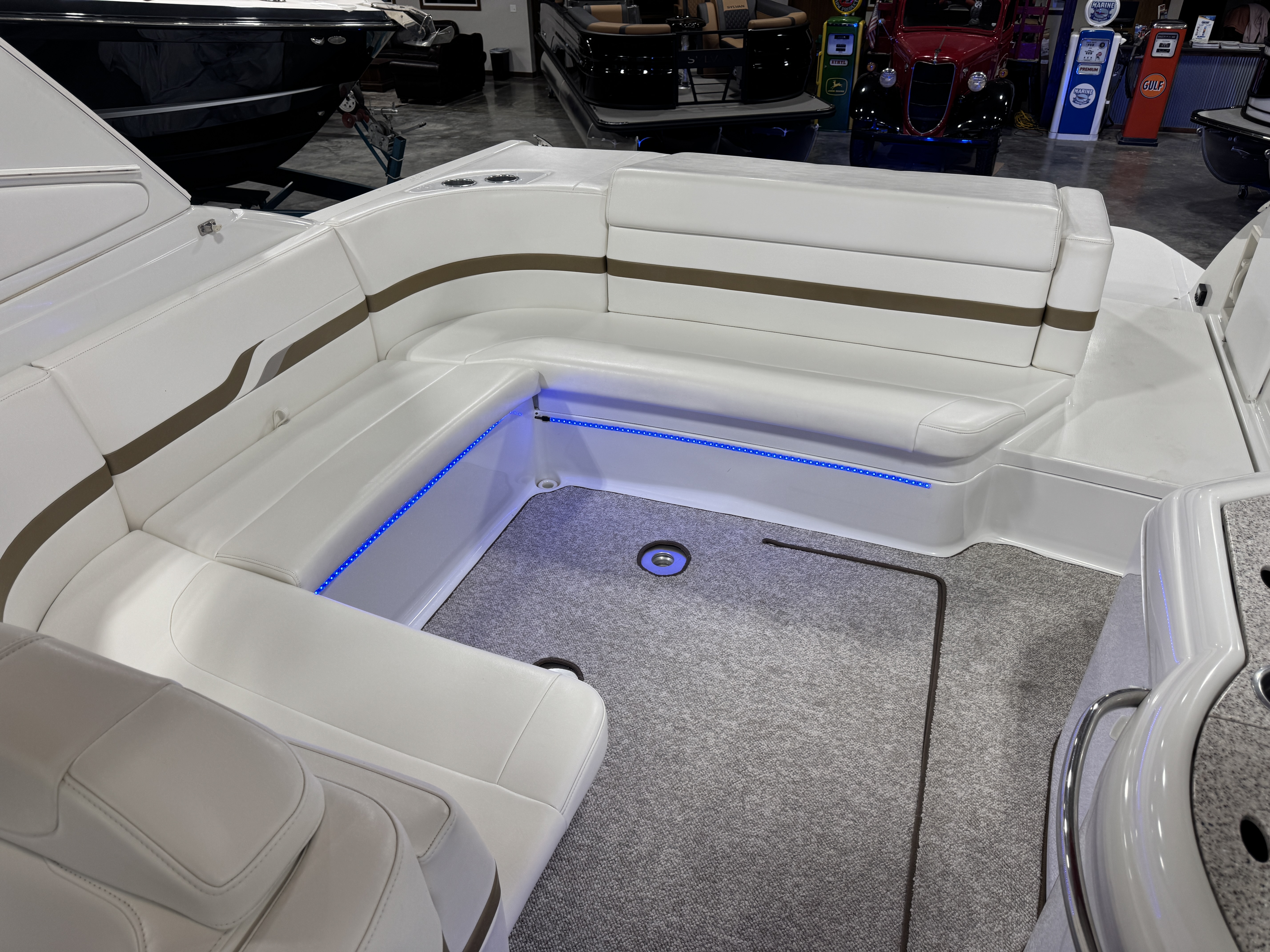 Used 2004 Formula 330 SS Sun Sport