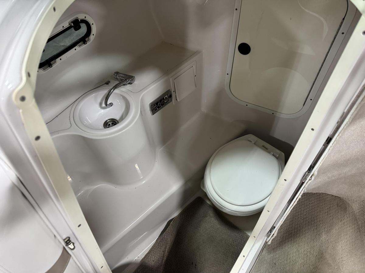 Used 2005 Four Winns 290 Horizon