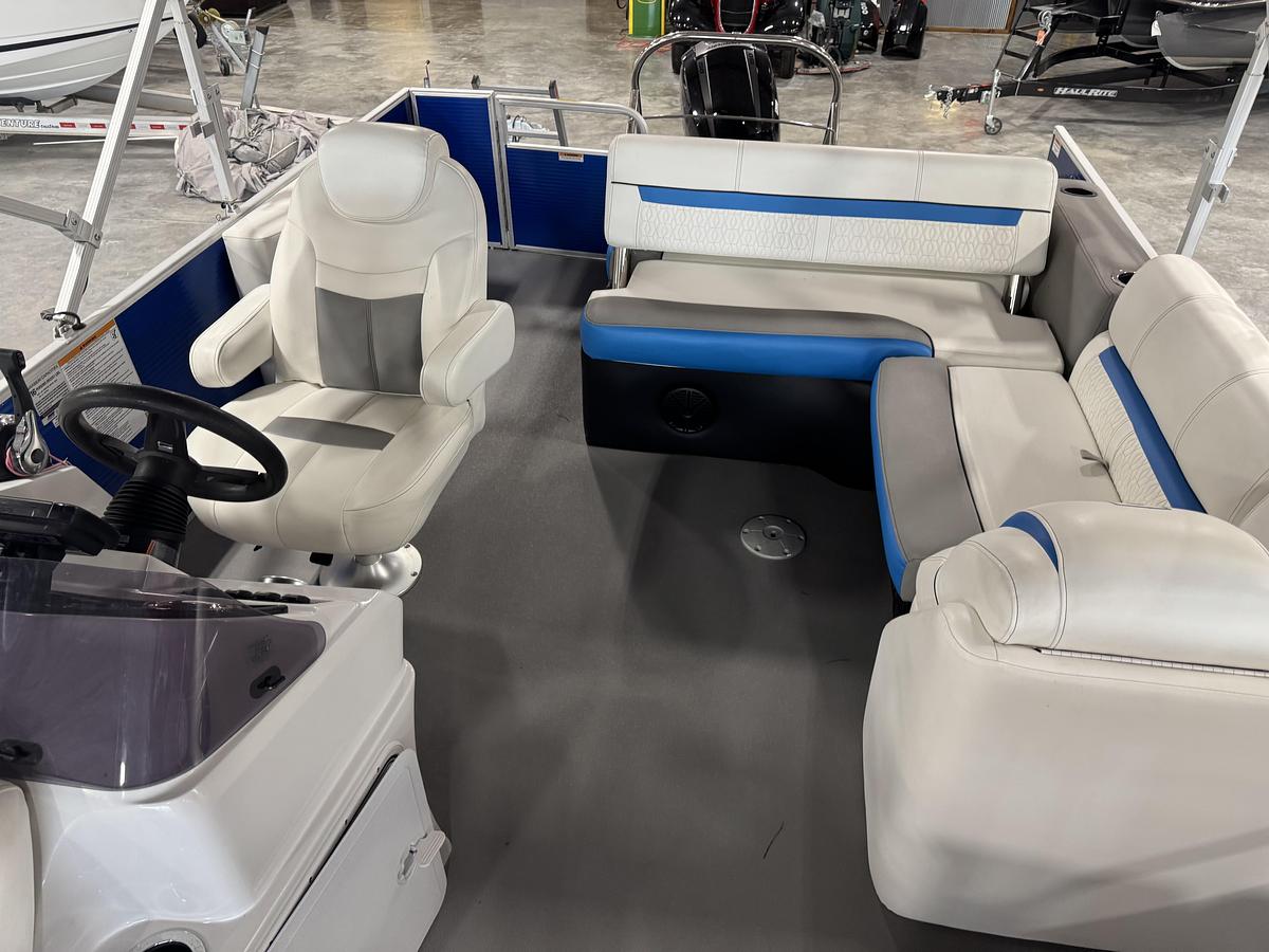 Used 2019 Sweetwater 2486