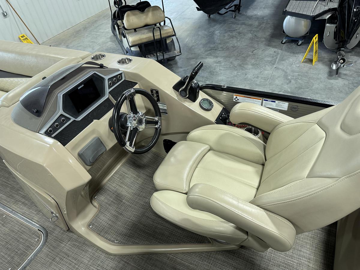 Used 2019 Manitou 250 Encore SHP