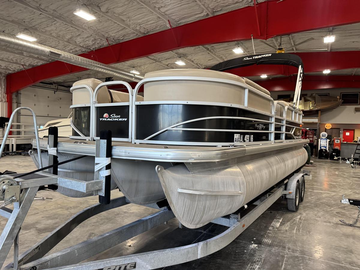 Used 2018 Sun-Tracker 22 Party-Barge DLX XP-3
