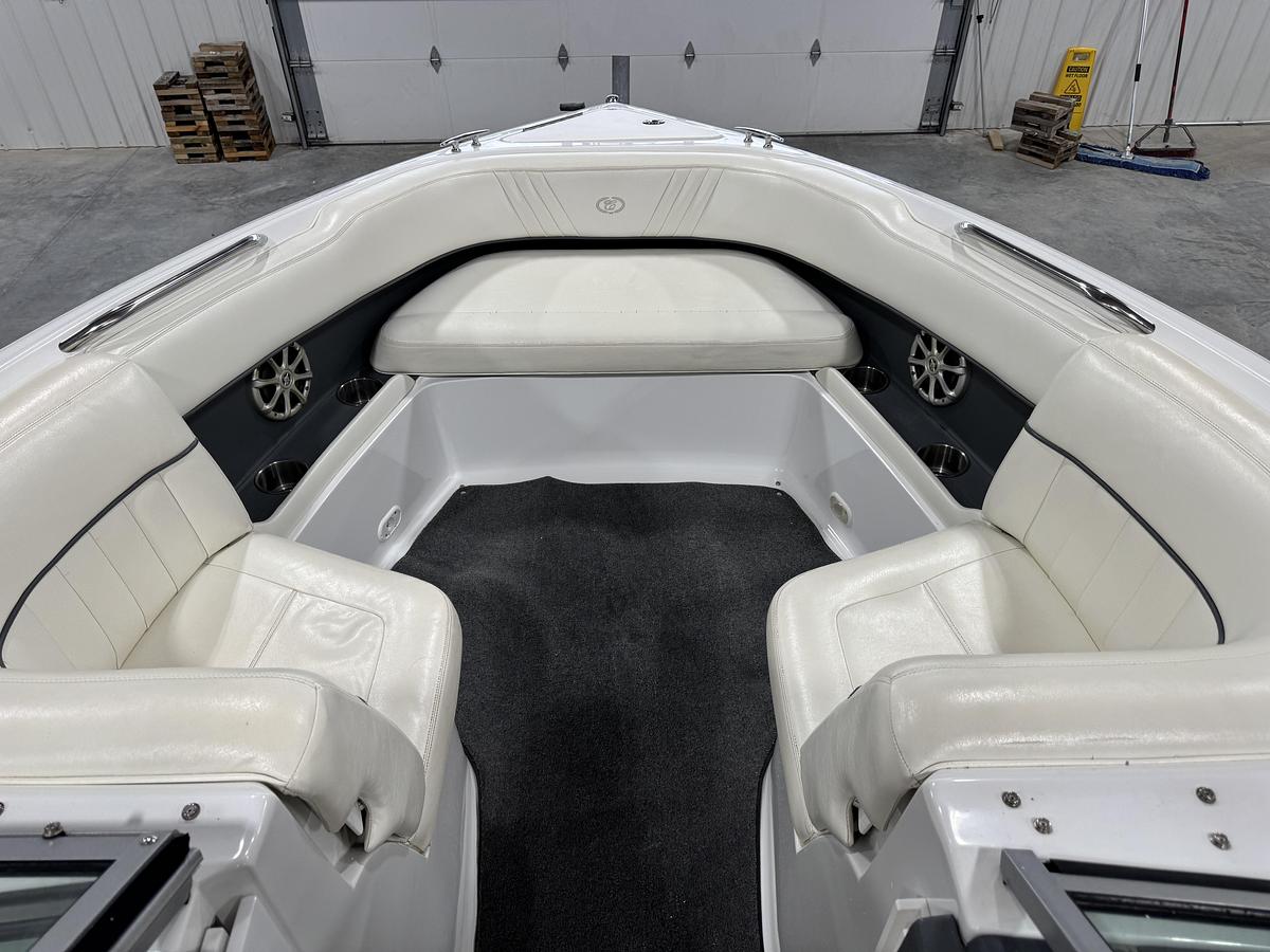 Used 2008 Cobalt 232 BR