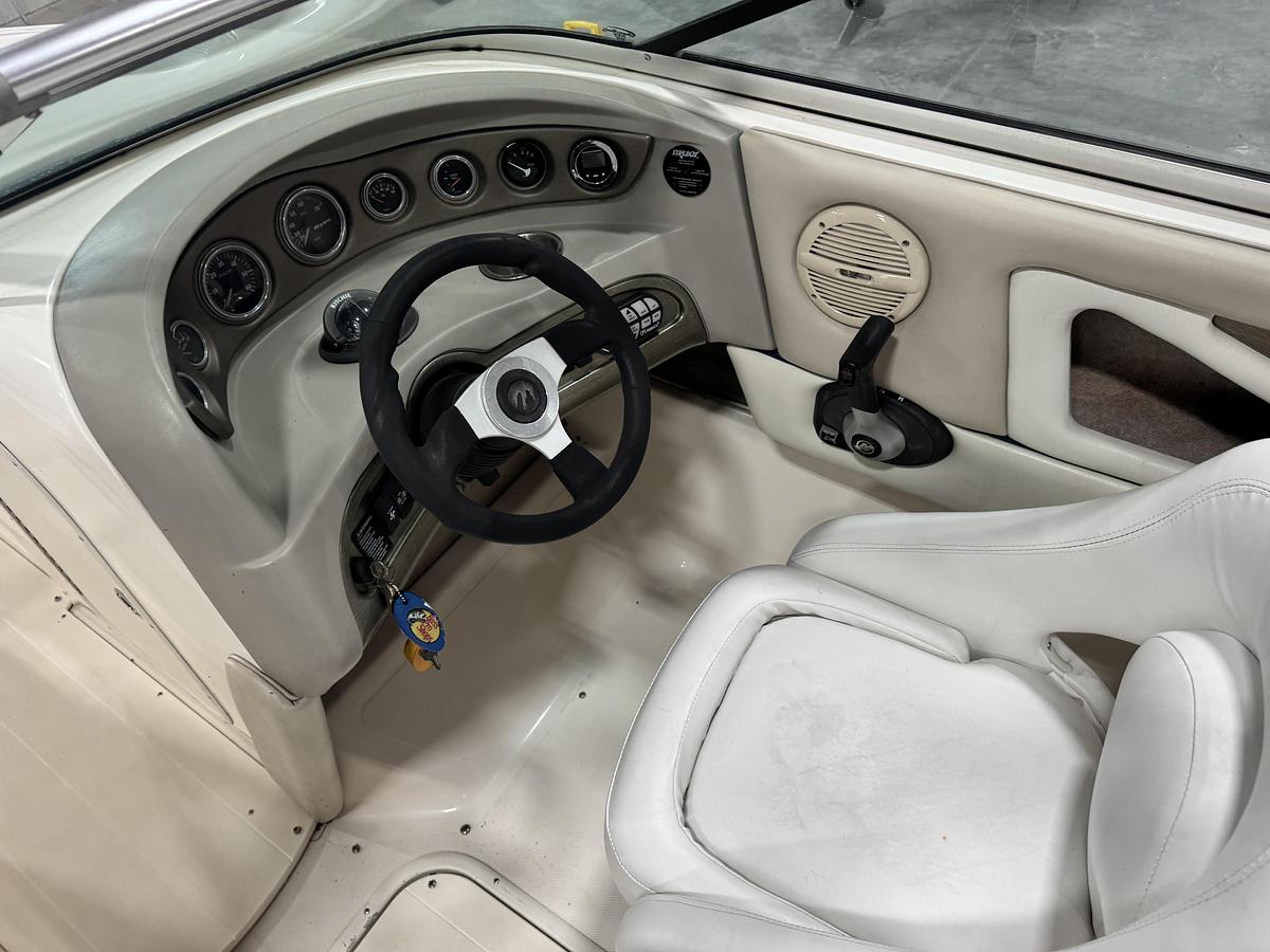 Used 2006 Bryant 206 BR
