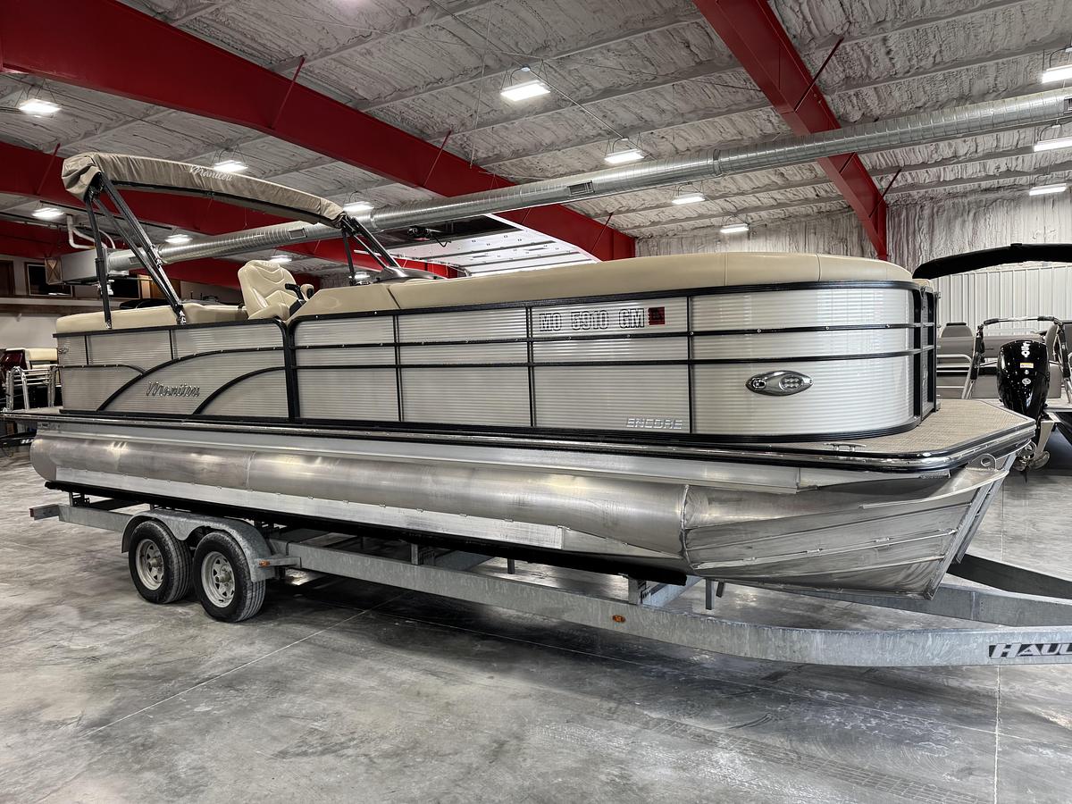 Used 2019 Manitou 250 Encore SHP