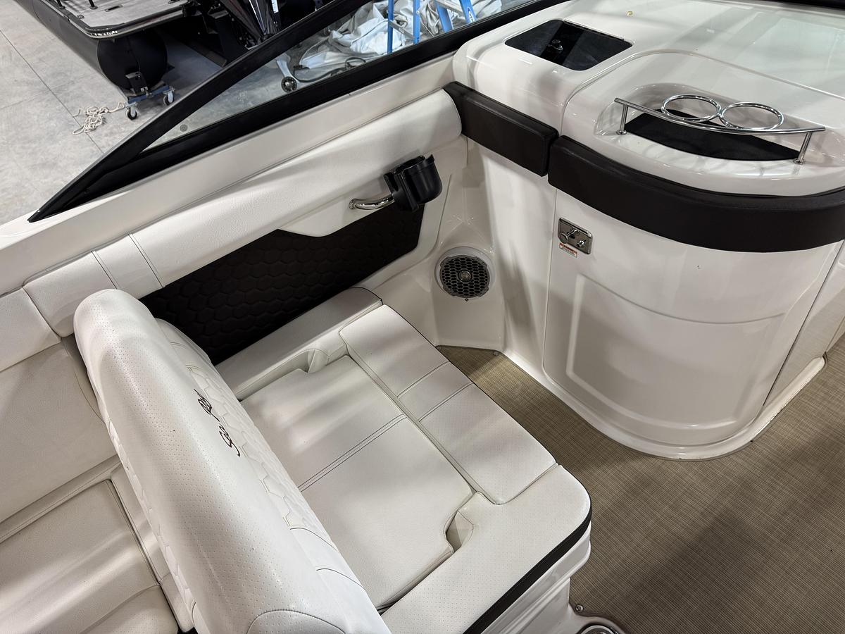 Used 2018 Sea Ray 270 SDX