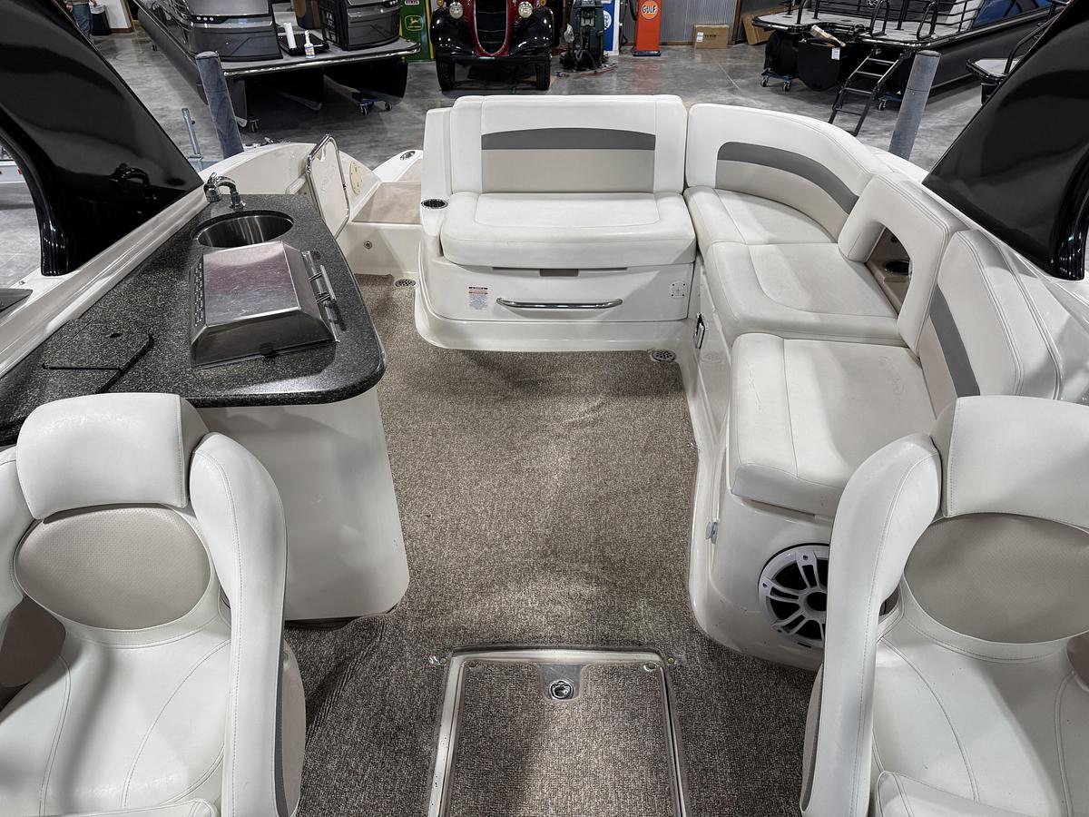 Used 2008 Chaparral 284 Sunesta