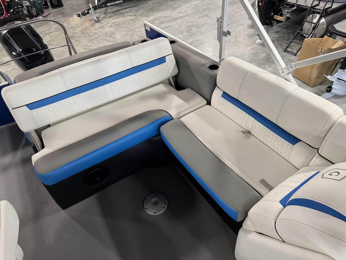 Used 2019 Sweetwater 2486