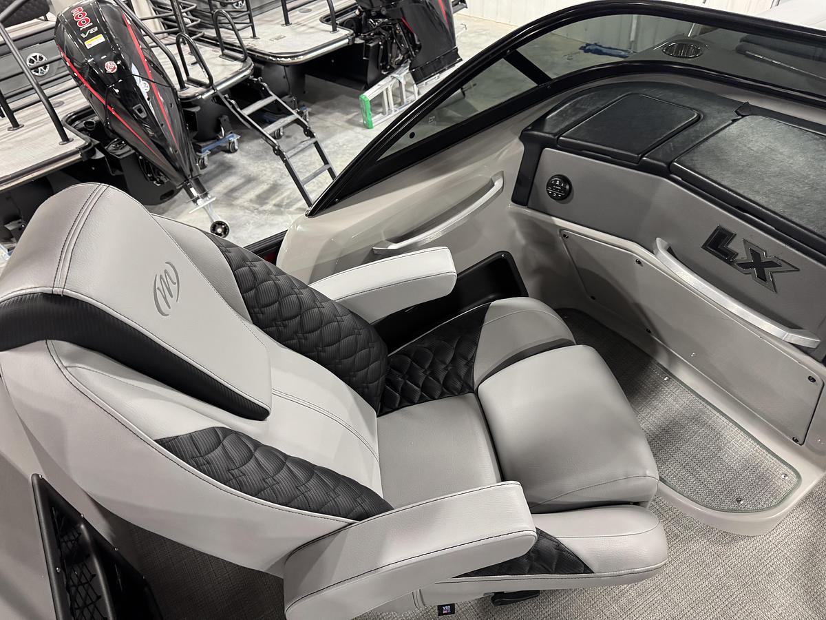 Used 2021 Manitou LX 25