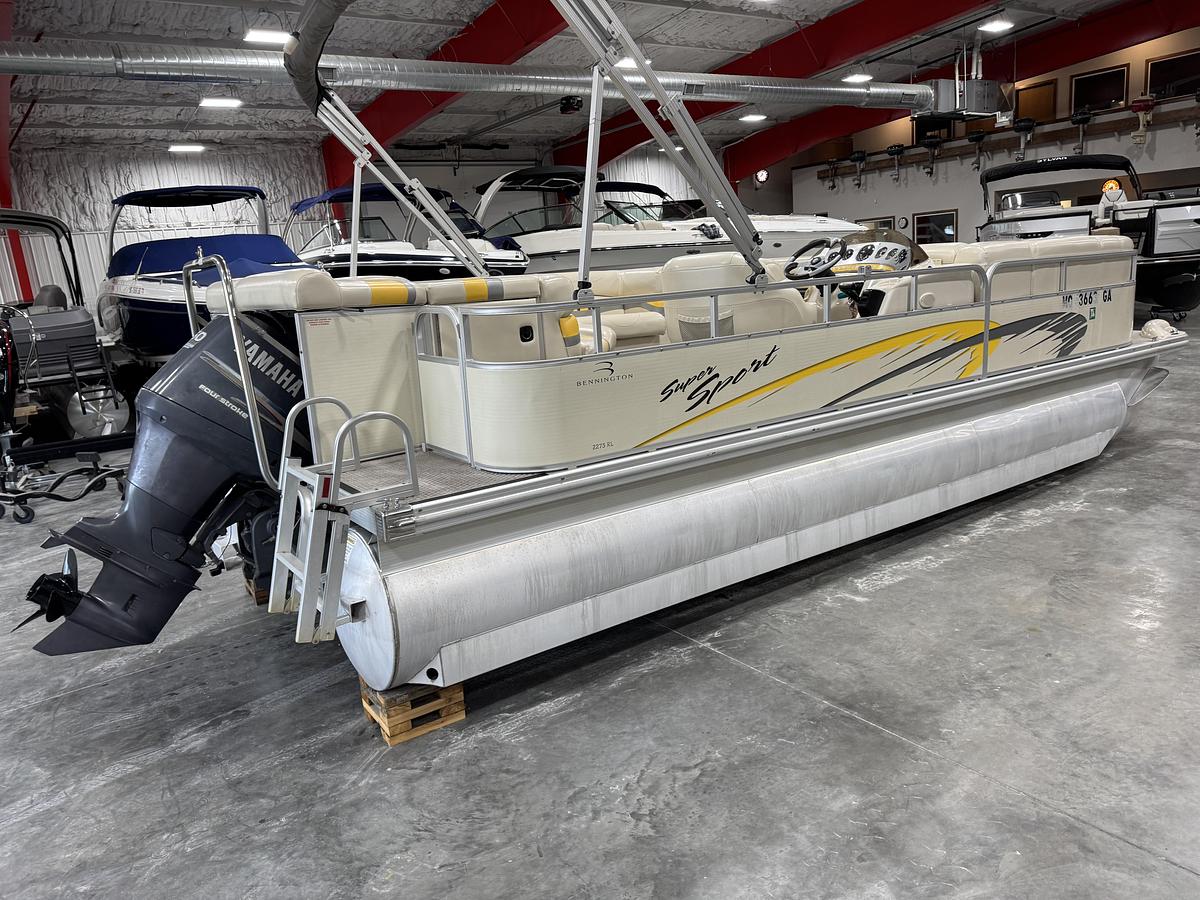 Used 2005 Bennington 2275 RL