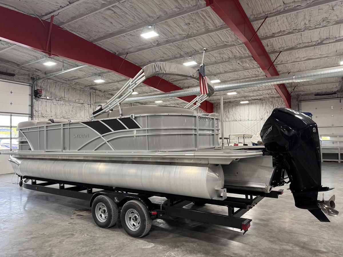 Used 2022 Sylvan L-5