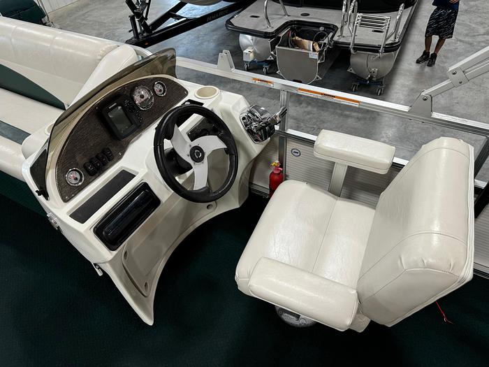 Used 2010 Avalon EBF 240 Tritoon