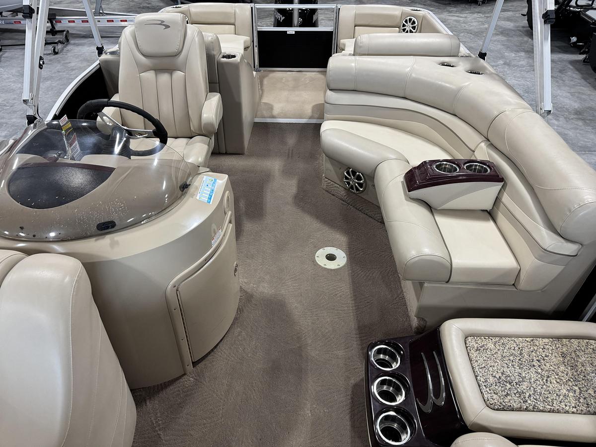 Used 2010 Bennington 2250 RCW